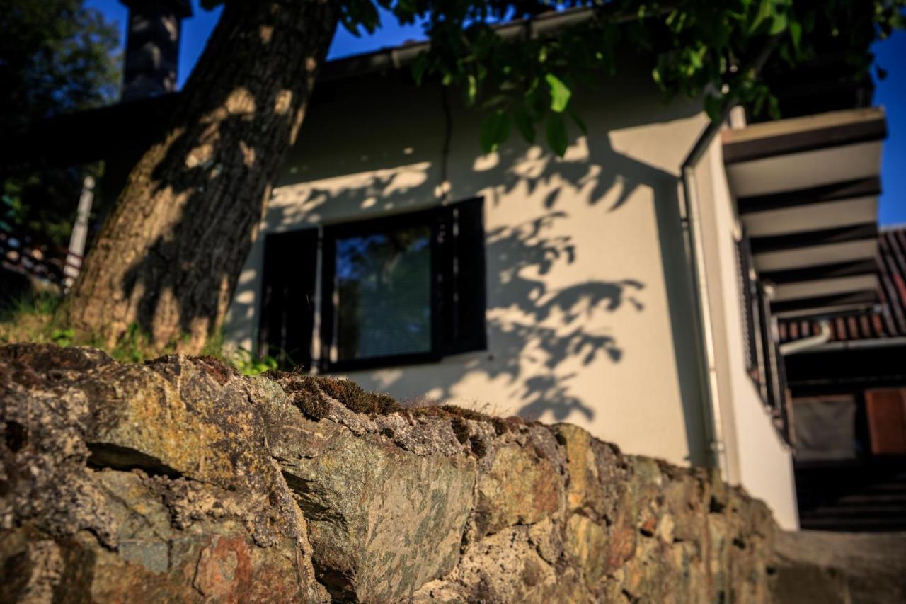 Kuca Za Odmor, Ferienhaus, Holiday Home Rugas Orahovica Eksteriør bilde